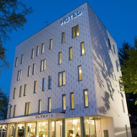 Hotel Olympia Копршивнице Экстерьер фото